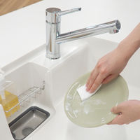 キッチンスポンジ 毎日とりかえクリーナー 洗剤入タイプ 食器洗い 使い捨て ホワイト 1パック（30個入）東和産業