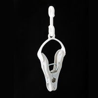 洗濯物が取り込みやすい角ハンガー　24ピンチ １セット（３個）