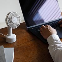 シロカ siroca ハンディファン SFーH631(W)オフホワイト SF-H631(W) 1個