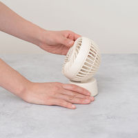 ライフオンプロダクツ ラウンドミニデスクファン 首振り機能付 オフホワイト PBAF005-OW 1台