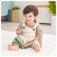 タカラトミー めくってパリパリいないいないばあ布えほん トミカとトム 1個