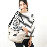 センバドー はっ水ナイロン舟形ラージショルダー BK 623-6951 1個（直送品）