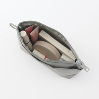 無印良品 リンクルナイロン マチ付きポーチ グレー Ｍ 約２１×１３．５×６ｃｍ 良品計画