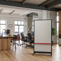 【組立設置込】プラス パーティションホワイトボード グレイッシュ ブラックフレーム オレンジトレイ 1台（直送品）