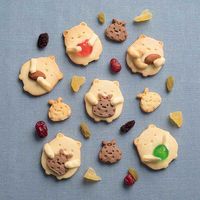 貝印 クッキー型 だっこ 抜き型セット すみっコぐらし（しろくま・ふろしき）スタンプで表情が作れる抜型 1個