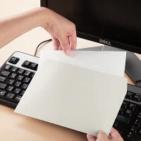 ムトウユニパック ナチュラルカラー封筒 長3横型 グレー　テープ付 100枚