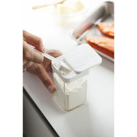 tower（タワー） 小麦粉＆スパイスボトル ホワイト 1個 調味料入れ 調味料ラック 山崎実業