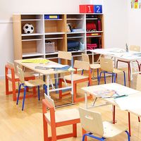 市場 PLETO キッズウッドチェア L レッド PLC-3246RD-4 1セット（4脚入）（直送品）