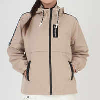 クアルトユナイテッド ポリエステル系シャカシャカアウター　BEG　S N5047 1点（直送品）