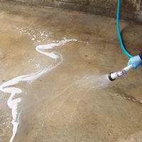 タイヤコンクリーナー 600mL 屋外 駐車場 タイヤ痕 掃除 ガレージ タイヤ 1個 日本ミラコン産業