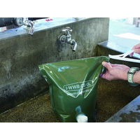 岩谷マテリアル ウォータータンク 5L 折りたたみ ウォッシャブルウォーターバッグ オリーブグリーン 381254 1個（直送品）