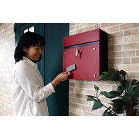 【軒先渡し】ヤマソロ Land ランド 壁掛けポスト レッド 幅350mm 1台（直送品）