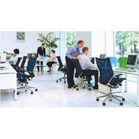 【無料引取付き】CP85AR FDH9|オカムラ エルゴノミックメッシュチェア バロン オフィスチェア 肘付 レッド 1脚（直送品）