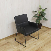 【軒先渡し】後藤家具物産 ワイドダイニングチェアー 肘付 ブラック DC-RZ-BK 1脚（直送品）