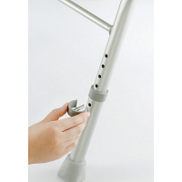 リッチェル 折りたたみシャワーチェアR型 キャスターなし 肘なし・背付き ピンク 47981 1台（直送品）