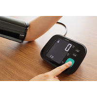 ドリテック 上腕式血圧計 ブラック BM-212BK 1台