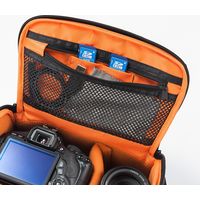 サンワダイレクト カメラポーチ（一眼レフ・ショルダー・ベルトループ内蔵・レンズ収納） 200-DGBG008BK 1個（直送品）