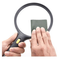 サンワダイレクト 手持ちルーペ（大型拡大鏡・LEDライト付・1.8倍＆5倍） 400-LPE001 1個（直送品）