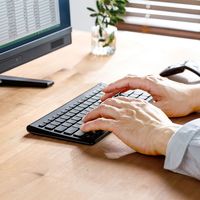 ワイヤレスキーボード　無線　パンタグラフ　コンパクト　ブラック　SKB-WL32BK　サンワサプライ　1個