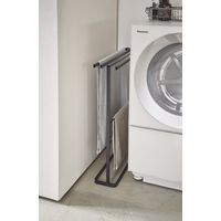 tower（タワー） 横から掛けられるバスタオルハンガー タワー スリム ブラック 5577 1台 山崎実業