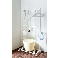 山崎実業 ベランダ収納&掃除道具収納ラック キャスター付き タワー 幅725×奥行350×高さ1410mm ホワイト 774346 1個（直送品）