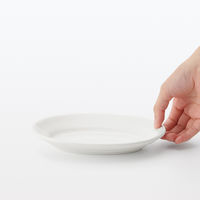 無印良品 磁器 リムオーバル皿 小 白 約１９×１３ｃｍ 良品計画