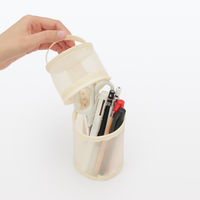 無印良品 ナイロンメッシュ縦でも横でも使えるペンケース 約直径７５×高さ１７７ｍｍ アイボリー 良品計画