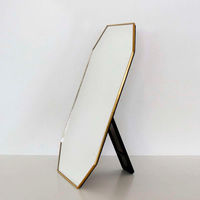 パラデック スタンド&ウォールミラー 真鍮ミラー 15×27.5cm 八角形 オディエ 450696 1個（直送品）