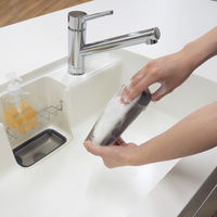 キッチンスポンジ Ag+ 銀抗菌 ソフトスポンジ スリム＆ロング コップの底が洗いやすい 日本製 1個 東和産業