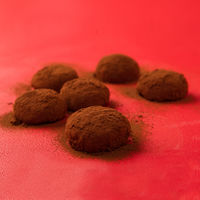 【手土産やお祝いの贈り物に】 岐阜 「新杵堂」 チョコふわふわと餅ショコラのセット ギフトカード　桐箱　紙袋　熨斗　御祝（直送品）