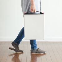 サンワダイレクト 電動シュレッダー（ゴミ圧縮機能付き・家庭用・クロスカット・10枚細断・カード対応） 400-PSD024 1個（直送品）