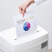 サンワダイレクト 電動シュレッダー（マイクロカット・極小カット・1×2mm・4枚同時細断・連続15分・ホッチキス対応） 400-PSD053 1個（直送品）