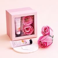 【ギフト】 デイズインブルーム ブルーミングプチギフト ローズ 泡風呂＋ハンド＆ネイルクリームセット 1個 グローバルプロダクトプランニング