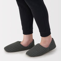 無印良品 綿フランネルかかとにフィットするルームシューズ Ｍ ２３．５～２５ｃｍ用 チャコールグレーストライプ 良品計画