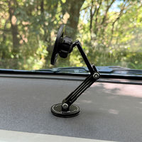 MagSafe対応 車載ホルダー ダッシュボード用 粘着固定 ロングアーム Aタイプ ブラック  MagSafe非対応機種・ケースも使える（直送品）