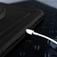 iPad11インチA16 iPad10.9インチ 第10世代 耐衝撃ケース 縦横スタンド可能 360度回転ホール 長さ調節が可能ハンドル 黒（直送品）