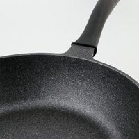 LIVPLUS 深型フライパン 26cm ガス火専用 軽量 ブラック NMー385 1個