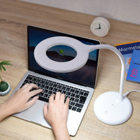 大河商事 ＬＥＤリング型卓上ライト　タッチ無段階調光　広範囲可動　オンライン会議動画撮影 wasser71-WH 1台（直送品）