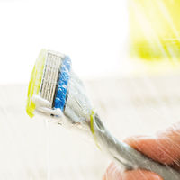 シック 敏感肌用 髭剃り ハイドロ5プレミアム クラブパック 替刃17コ付 お肌にやさしい5枚刃 大容量 ホルダー付き剃りながら潤す