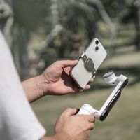 Insta360 AI搭載スマートフォン用ジンバル　サミットホワイト Flow-01 1個（直送品）