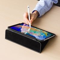 サンワサプライ 第10世代iPad 10.9インチ用ハードケース（スタンドタイプ・ブラック） PDA-IPAD1904BK 1個（直送品）