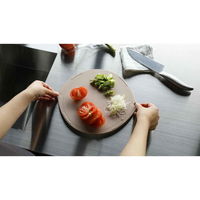 シービージャパン 複数の食材が切りやすい抗菌丸型まな板 atomico 食洗機対応 ベージュ 391011 1個（直送品）