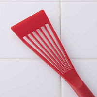 貝印 フライ返し O.E.C. 脇雅世 ハンディー・ターナー レッド 295119 1個（直送品）