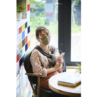 アイリスオーヤマ 美フィットマスク ふつう 30枚入 オリーブカーキ PK-BFC30MOK 1箱(30枚入)