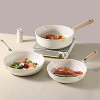 ベストコ CAROTE（カローテ） 深型フライパン 28cm IH ガス火対応 アイボリー NM-5053 1個