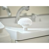 バスボンくん抗菌 洗面台スッキリポンポン持ち手付 ホワイト 1個 山崎産業