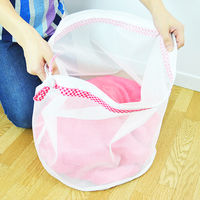 カワタキコーポレーション まるめてポイ 出し入れカンタン洗濯ネット ギンガムレッド 1セット(3個)