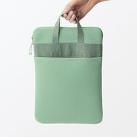 無印良品 ポリエステル 縦型クッションタブレットケース １１型用 グリーン 良品計画