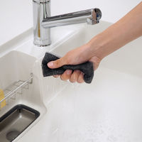 キッチンスポンジ キレイ持続 水切れタイプ 汚れがつきにくい 抗菌 日本製 1個 東和産業