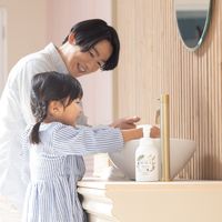 アララ 薬用泡のハンドソープ 本体 350ml 1個 【泡タイプ】 岩谷産業